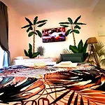 5 Terre Flat