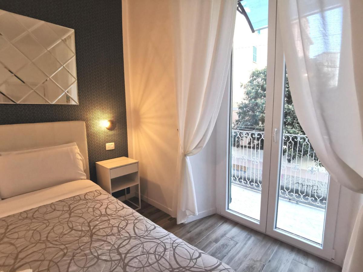 5 Terre Flat *