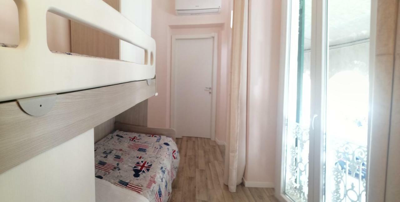 5 Terre Flat *